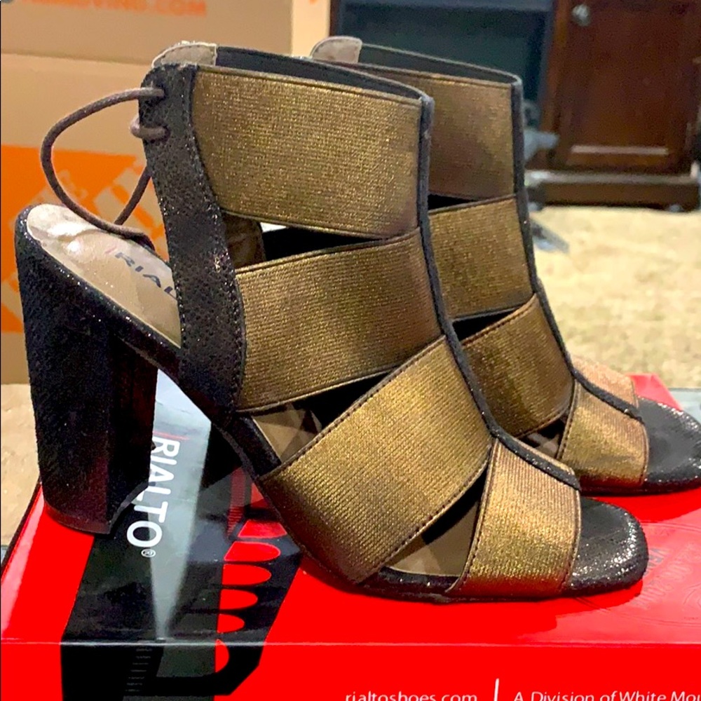 Rialto bronze, spandex heels